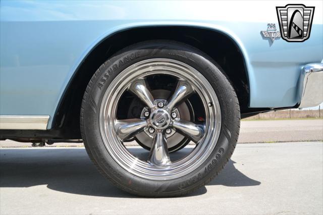 Photo of 1965 Mist Blue/Ermine White Chevrolet Malibu