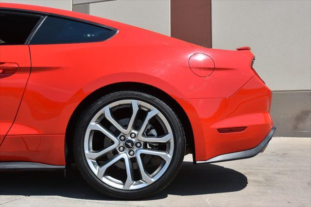 Photo of 2019 Red Ford Mustang