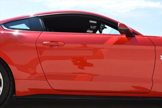 Photo of 2019 Red Ford Mustang