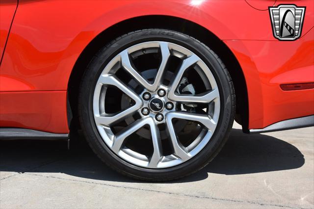 Photo of 2019 Red Ford Mustang