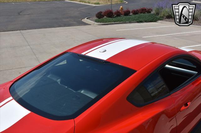 Photo of 2019 Red Ford Mustang