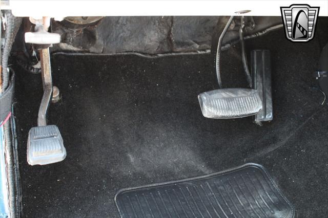 Photo of 1976 Blue Ford Bronco