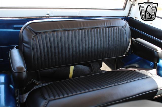 Photo of 1976 Blue Ford Bronco