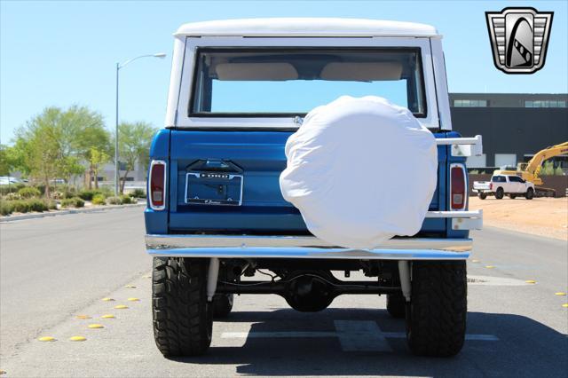 Photo of 1976 Blue Ford Bronco