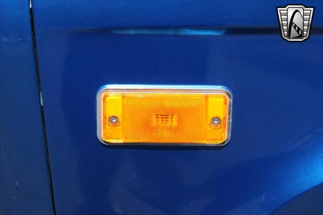 Photo of 1976 Blue Ford Bronco