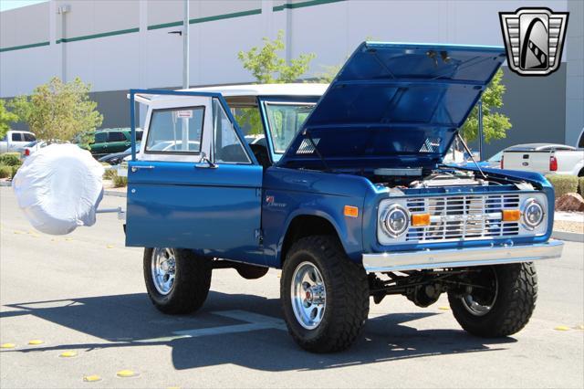 Photo of 1976 Blue Ford Bronco