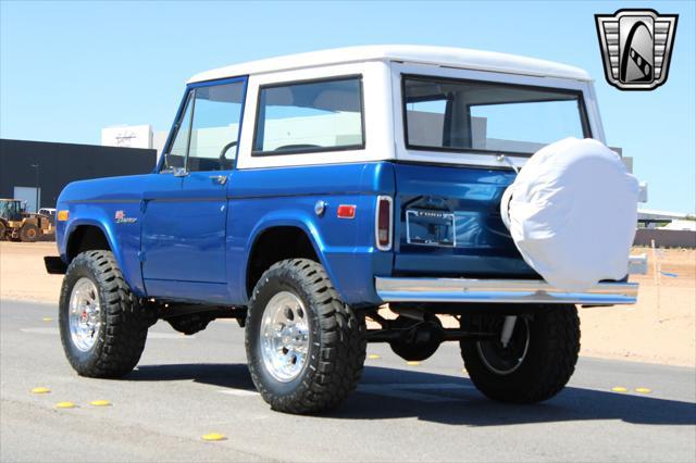 Photo of 1976 Blue Ford Bronco
