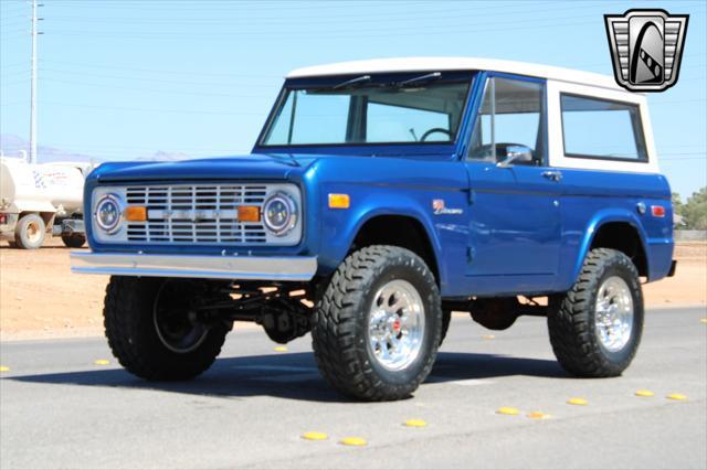 Photo of 1976 Blue Ford Bronco