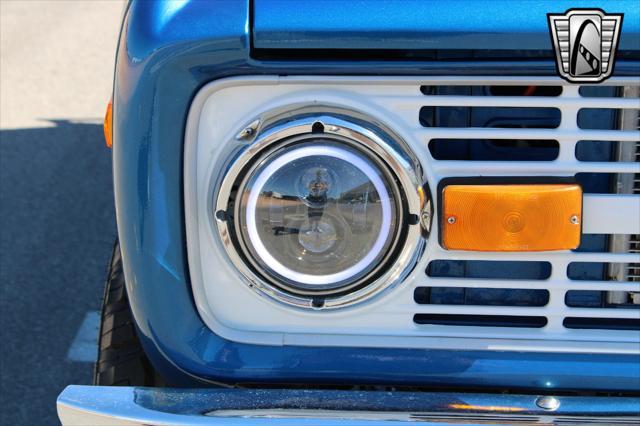 Photo of 1976 Blue Ford Bronco