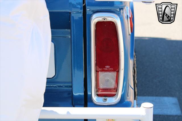 Photo of 1976 Blue Ford Bronco