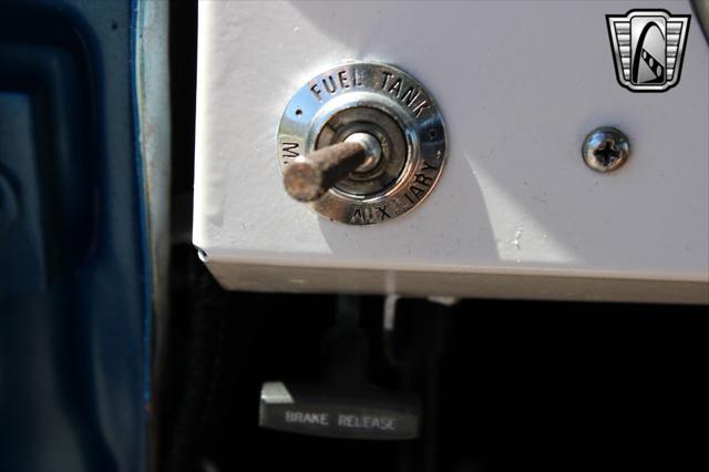 Photo of 1976 Blue Ford Bronco