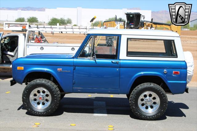 Photo of 1976 Blue Ford Bronco