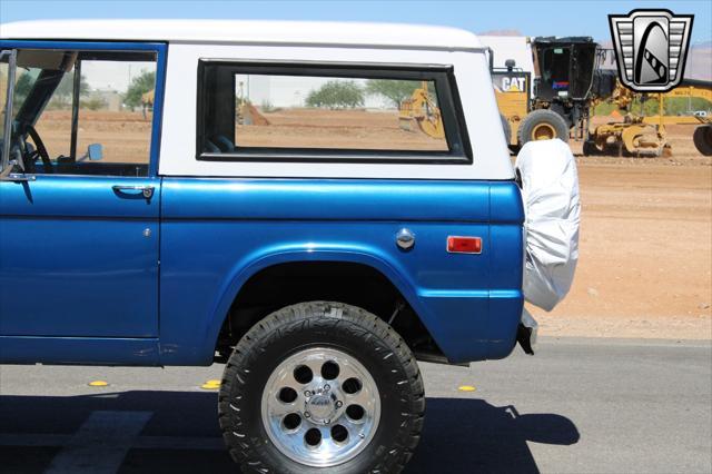 Photo of 1976 Blue Ford Bronco