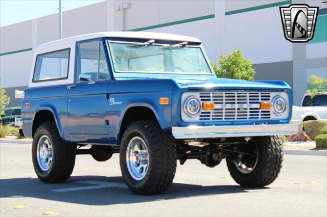 Photo of 1976 Blue Ford Bronco