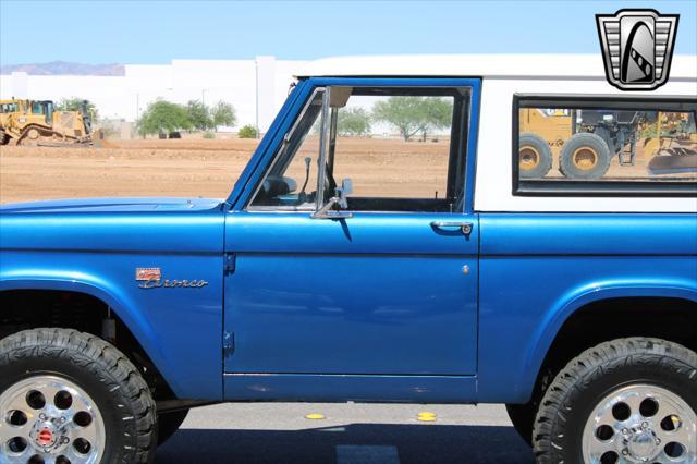 Photo of 1976 Blue Ford Bronco