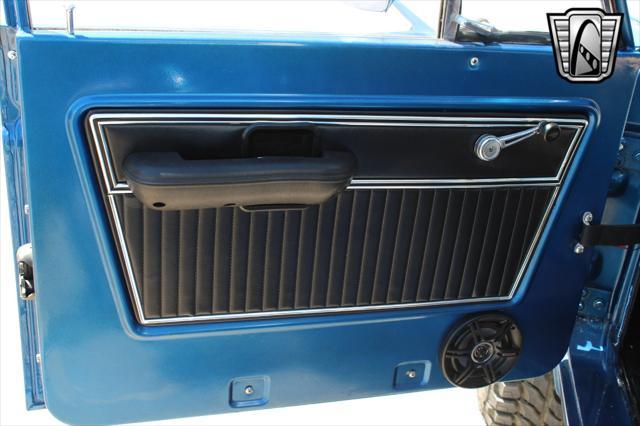 Photo of 1976 Blue Ford Bronco