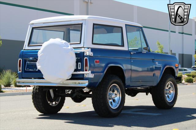 Photo of 1976 Blue Ford Bronco