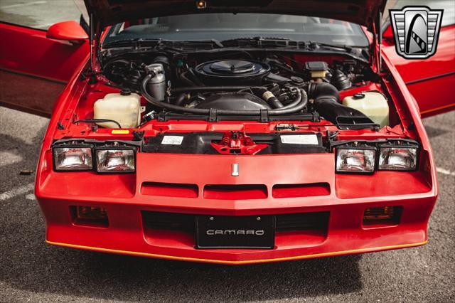 Photo of 1984 RED Chevrolet Camaro
