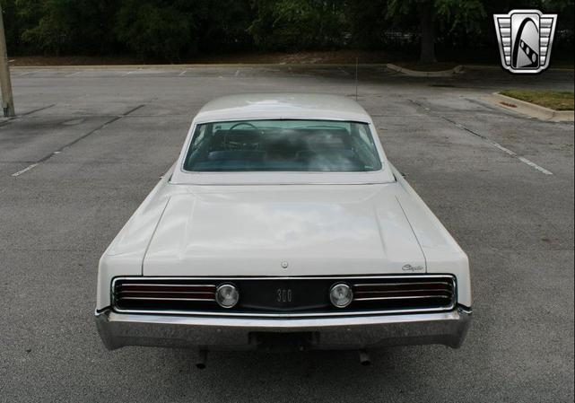 Photo of 1968 White Chrysler 300