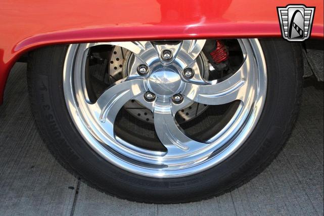 Photo of 1950 Red Buick Special