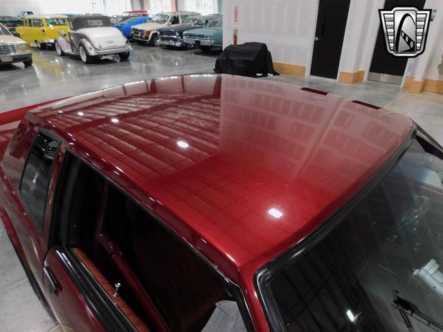Photo of 1987 Red Chevrolet Monte Carlo