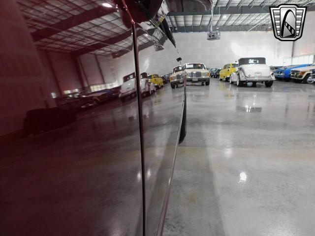 Photo of 1987 Red Chevrolet Monte Carlo