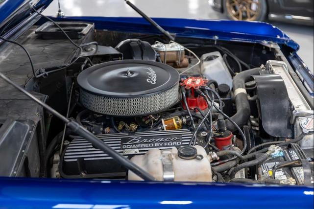 Photo of 1970 Blue Ford Bronco