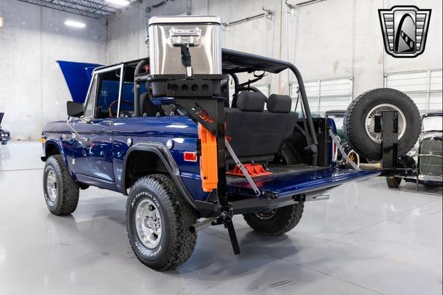 Photo of 1970 Blue Ford Bronco