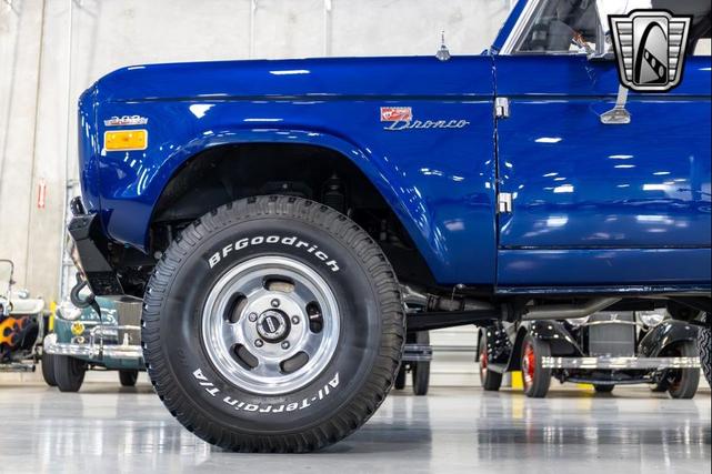 Photo of 1970 Blue Ford Bronco