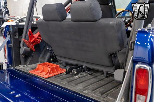 Photo of 1970 Blue Ford Bronco