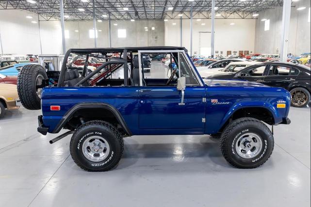 Photo of 1970 Blue Ford Bronco