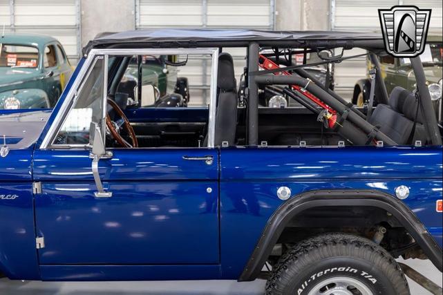 Photo of 1970 Blue Ford Bronco