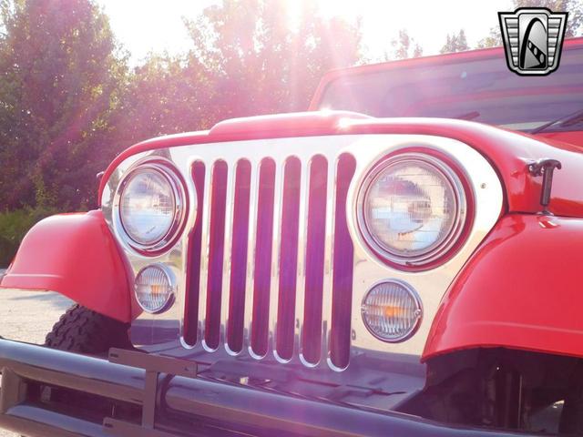 Photo of 1976 Red Jeep CJ-5