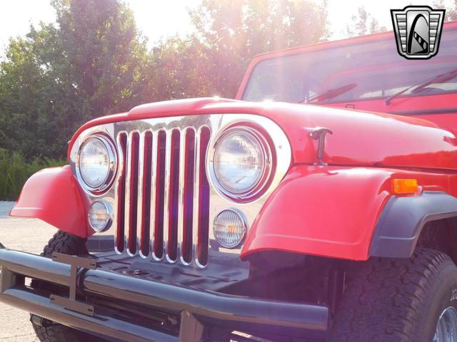 Photo of 1976 Red Jeep CJ-5