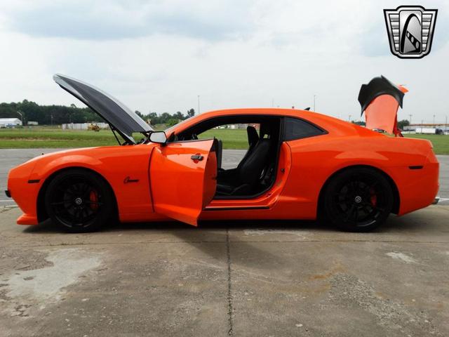 Photo of 2010 Orange Chevrolet Camaro