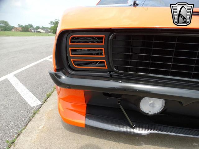 Photo of 2010 Orange Chevrolet Camaro