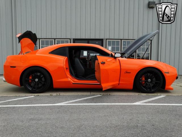 Photo of 2010 Orange Chevrolet Camaro