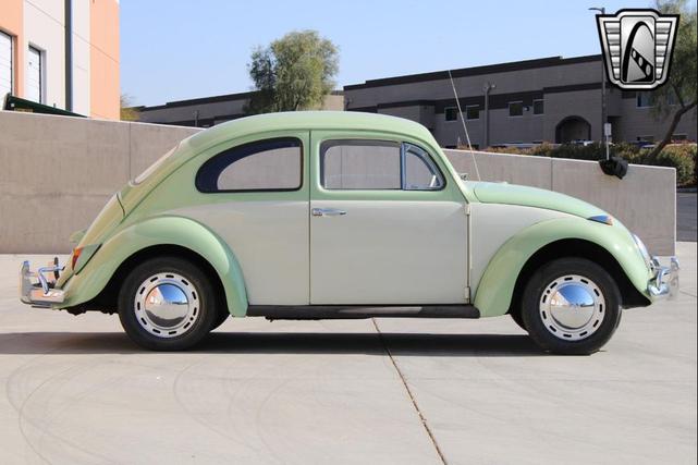 Photo of 1964 Green and White Volkswagen Beetle (Pre-1980)
