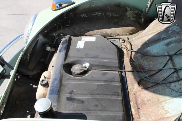 Photo of 1964 Green and White Volkswagen Beetle (Pre-1980)