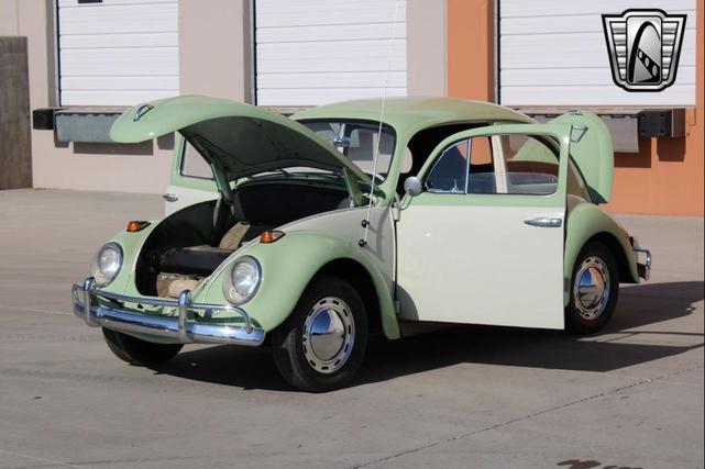 Photo of 1964 Green and White Volkswagen Beetle (Pre-1980)