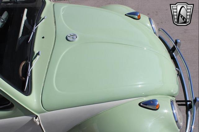 Photo of 1964 Green and White Volkswagen Beetle (Pre-1980)