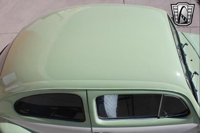 Photo of 1964 Green and White Volkswagen Beetle (Pre-1980)