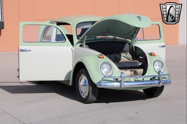 Photo of 1964 Green and White Volkswagen Beetle (Pre-1980)