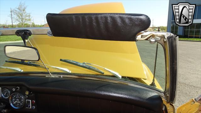 Photo of 1976 Gold MG Midget