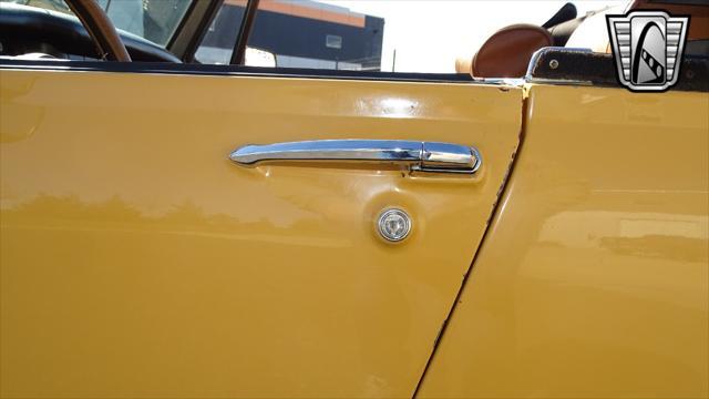 Photo of 1976 Gold MG Midget