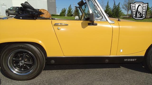 Photo of 1976 Gold MG Midget
