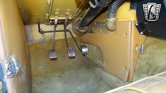 Photo of 1976 Gold MG Midget