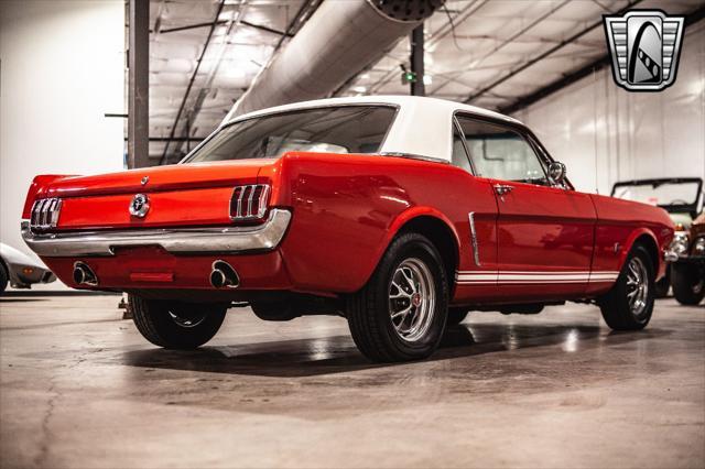 Photo of 1965 Red Ford Mustang