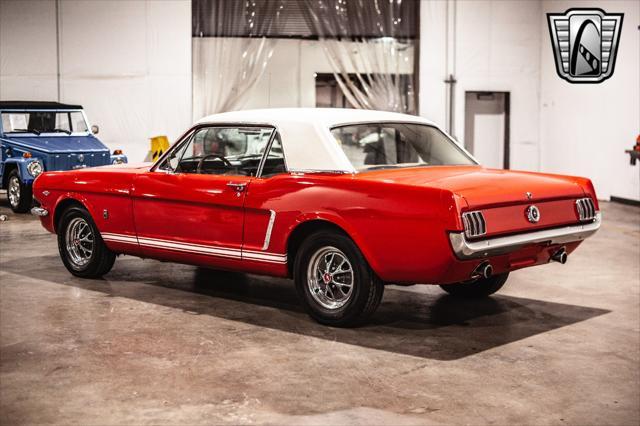 Photo of 1965 Red Ford Mustang