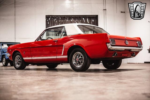 Photo of 1965 Red Ford Mustang